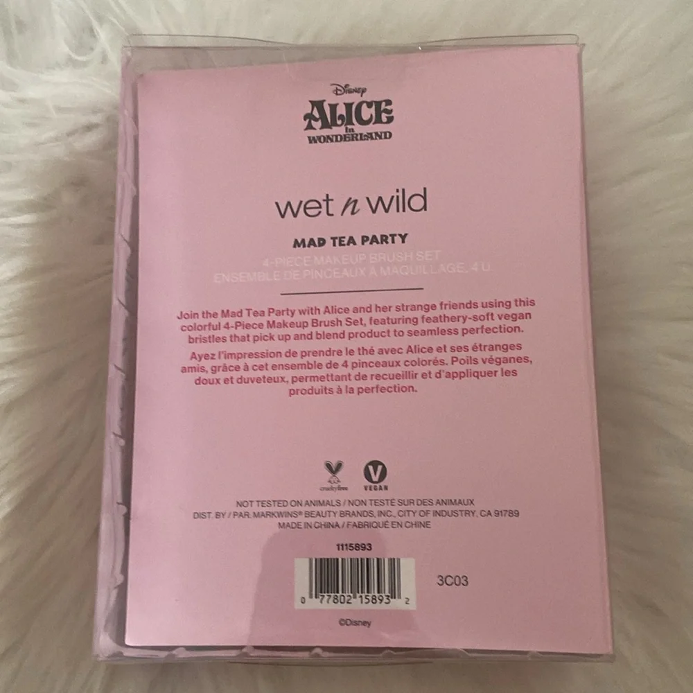 Wet n Wild x Disney Alice in Wonderland Pink Mad Tea Party Brush 4pc Set